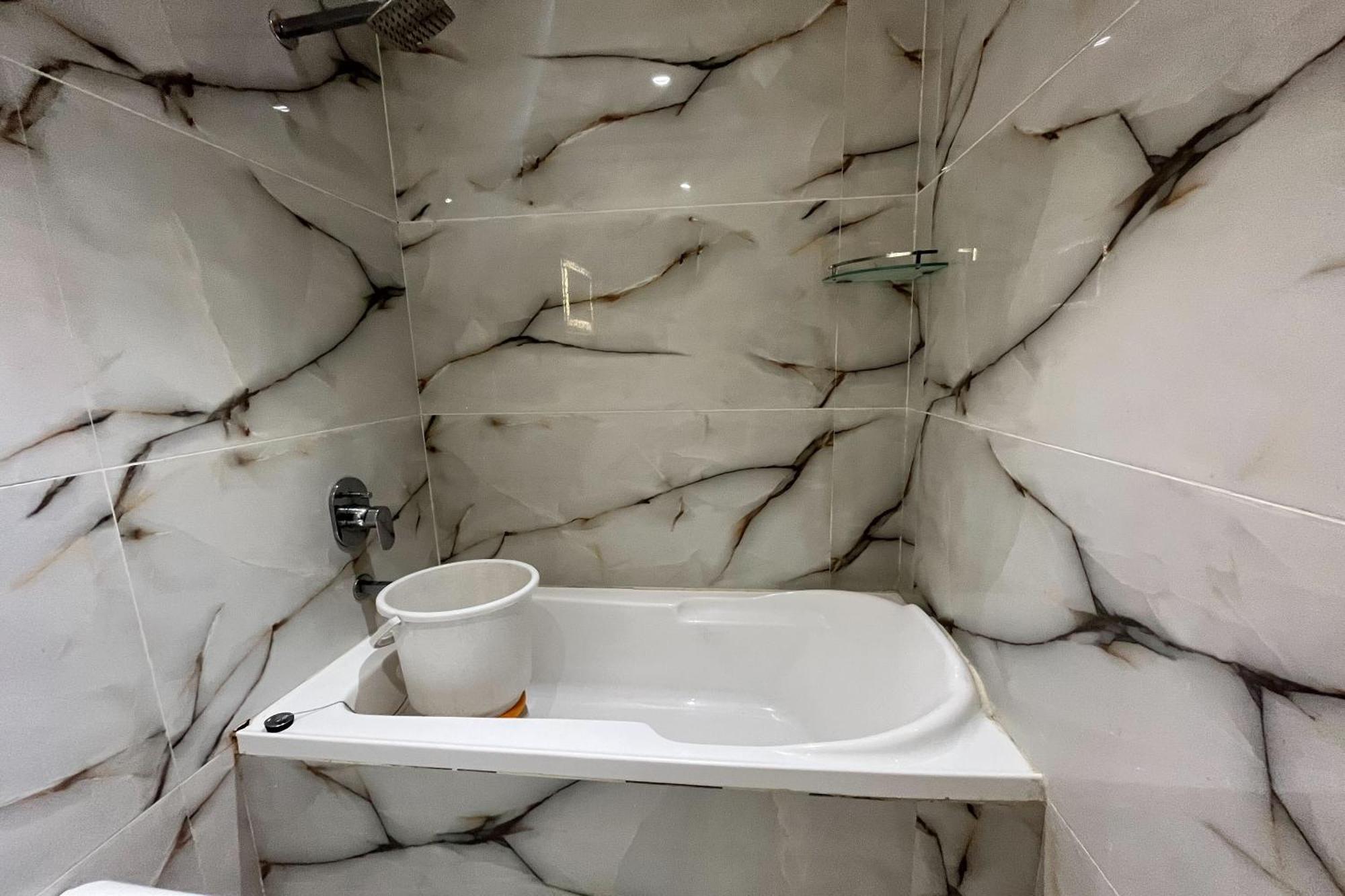 Hotel Shailly Inn Αχμπανταμπάντ Εξωτερικό φωτογραφία